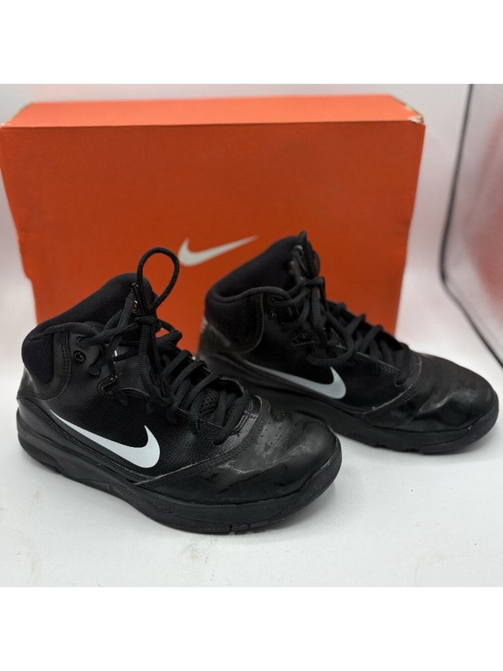 Nike Closer IV Boys GS Basketball Shoes Black White Sz 4Y 426524-012
